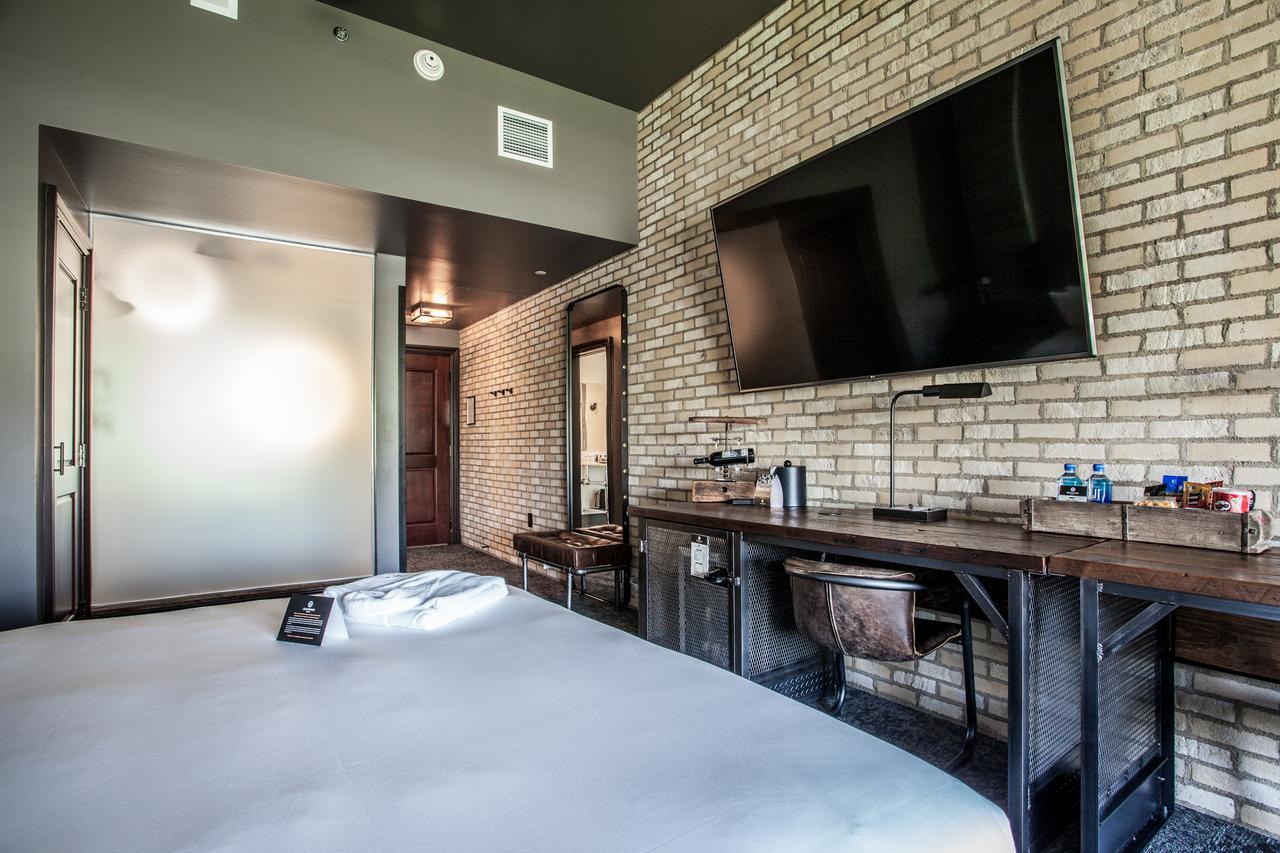 Ironworks Hotel Indy Indianapolis Exterior photo